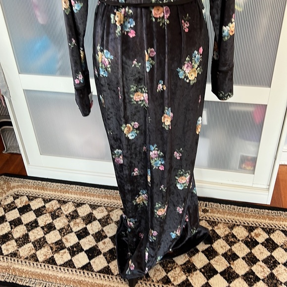Zara Black Velvet Flower Maxi Wrap Kimono Dress Size Large NWT - Picture 7 of 8